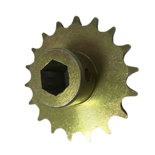 Las piezas del molde de bastidor de arena del OEM amarillean para cubrir con cinc el piñón plateado del arrabio para las piezas de la sembradora